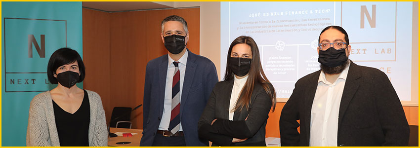Foto de cuatro personas del lanzamiento Next Lab